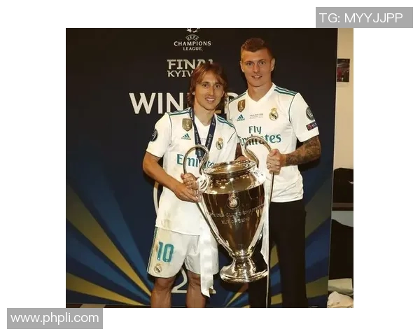 怀念已故足球巨星他们的传奇与影响力永存于世